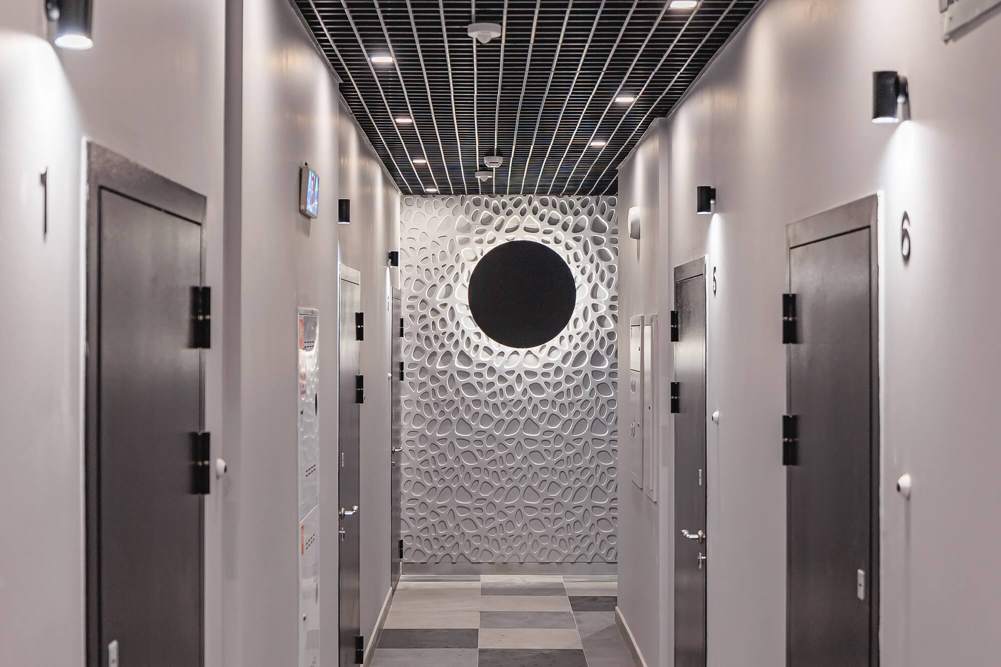 Холлы. Слайд 2