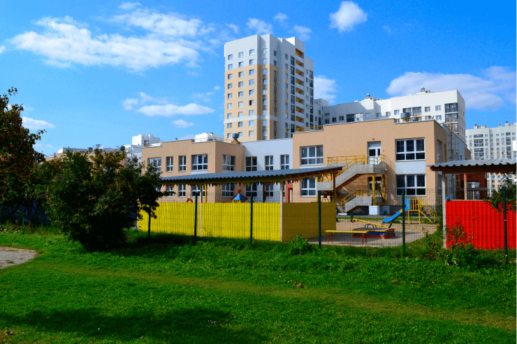 Детский сад №52. Слайд 2 