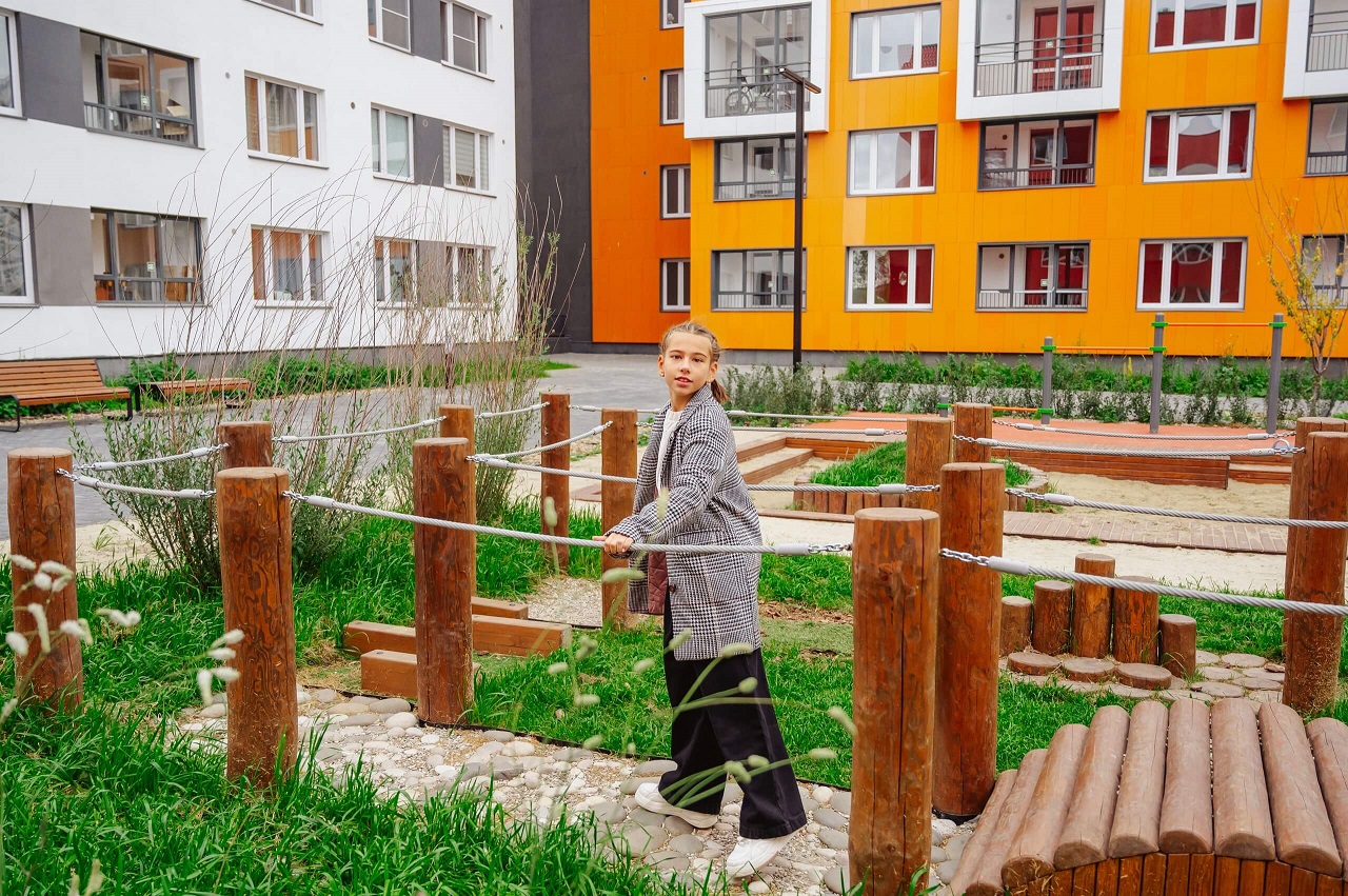 ДВОРЫ. Слайд 3