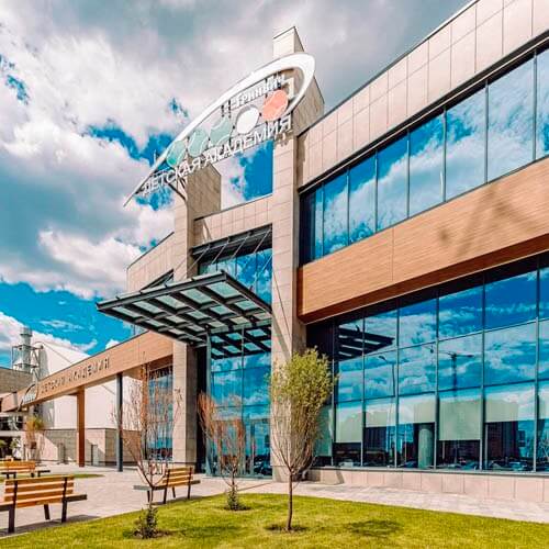 РАСПОЛОЖЕНИЕ И ИНФРАСТРУКТУРА