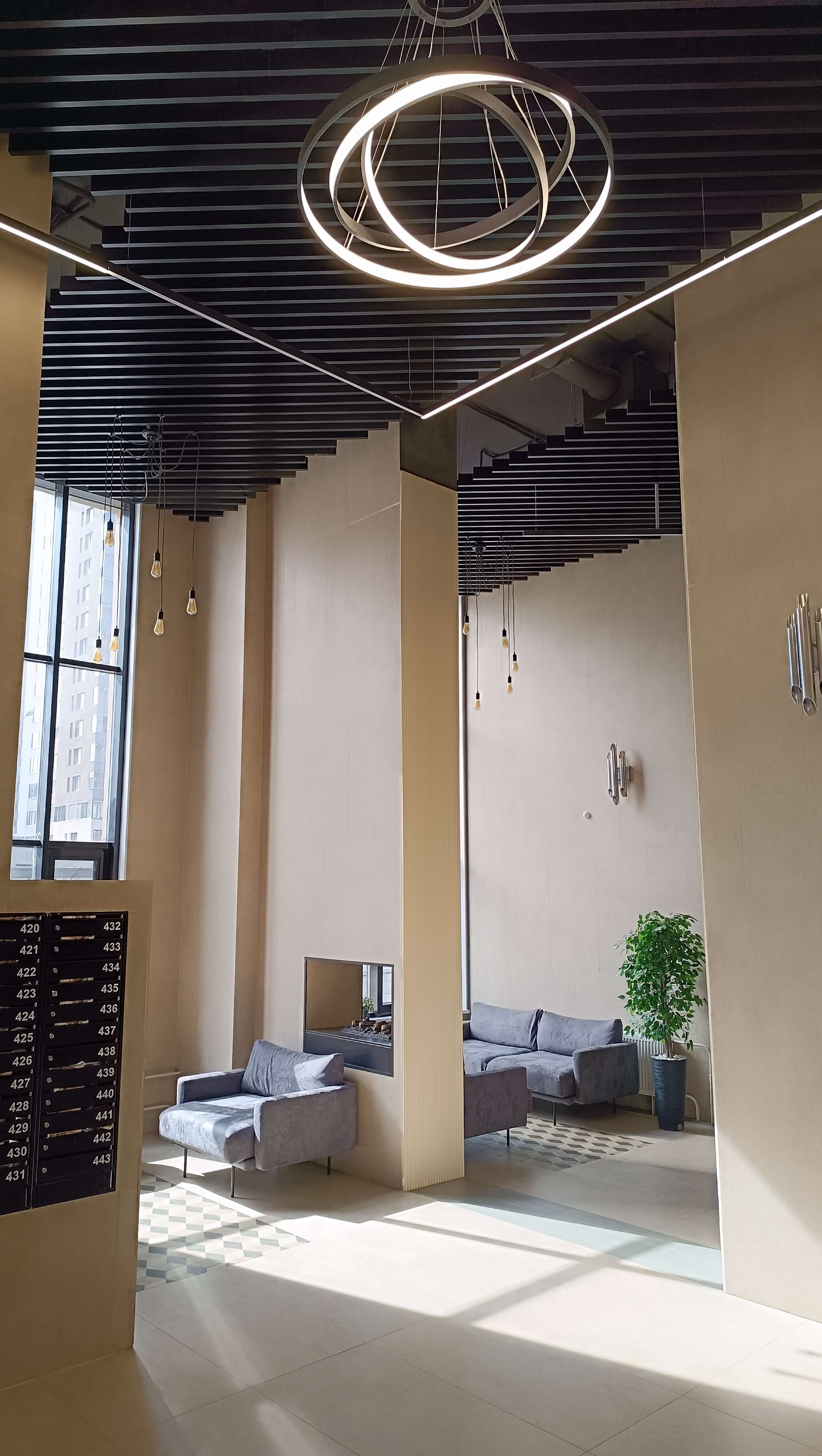 Холлы. Слайд 3